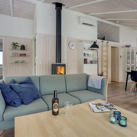 Hildegard - 1-5km From The Sea In Nw Jutland By Interhome