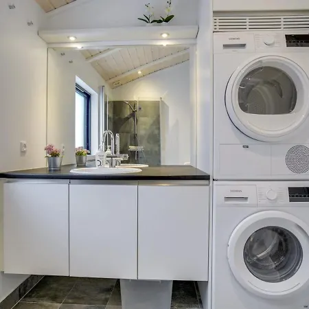 Hildegard - 1-5km From The Sea In Nw Jutland By Interhome Holiday home