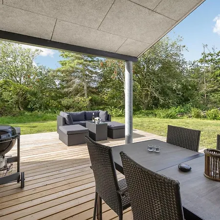 Hildegard - 1-5km From The Sea By Interhome